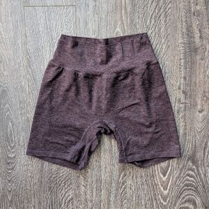 P'tula Maroon Bare 6" Shorts